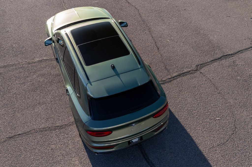 2021 Bentley Bentayga Image 267