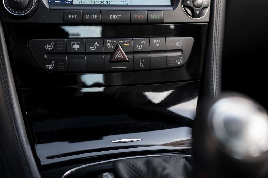 2007 Mercedes-Benz CLS-Class Image 31