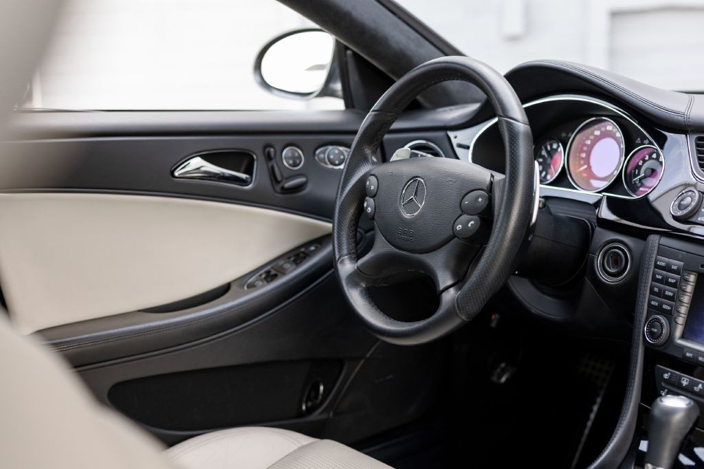 2007 Mercedes-Benz CLS-Class Image 55