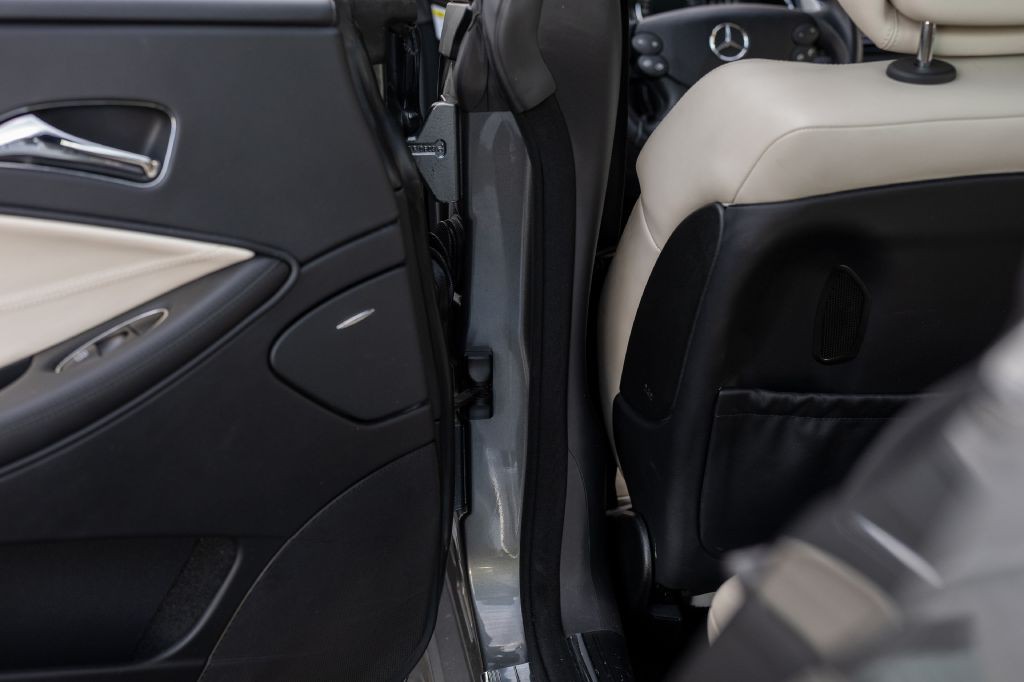 2007 Mercedes-Benz CLS-Class Image 65