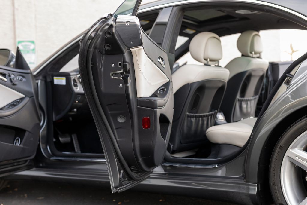 2007 Mercedes-Benz CLS-Class Image 68