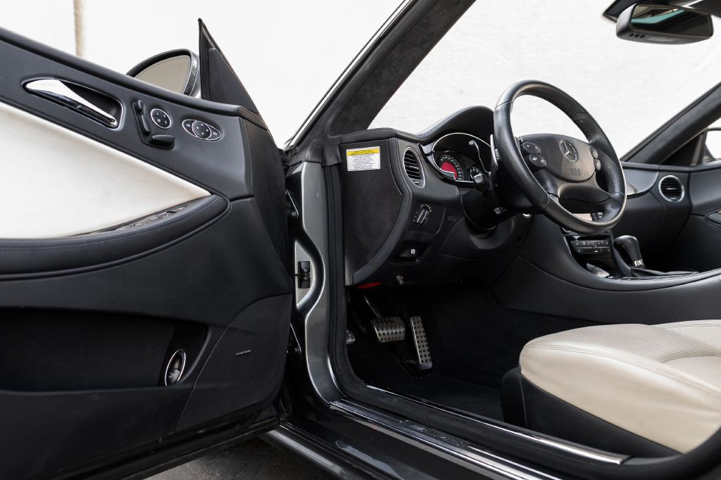 2007 Mercedes-Benz CLS-Class Image 123