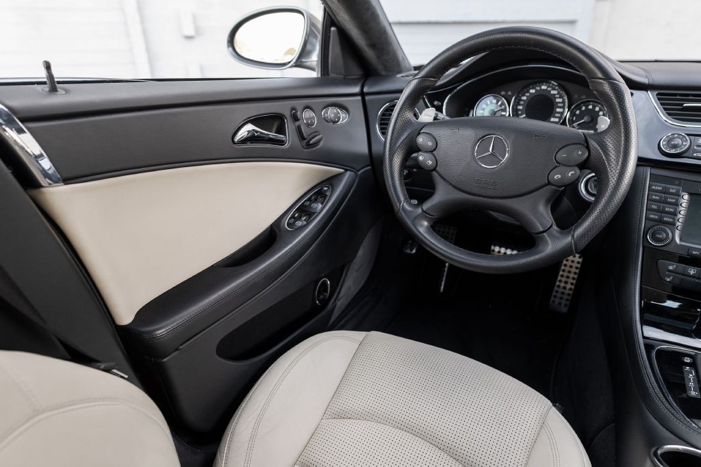 2007 Mercedes-Benz CLS-Class Image 132