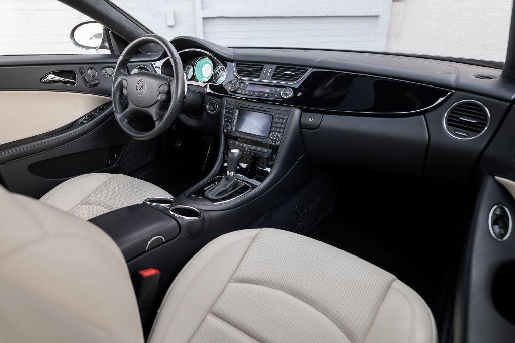 2007 Mercedes-Benz CLS-Class Image 133