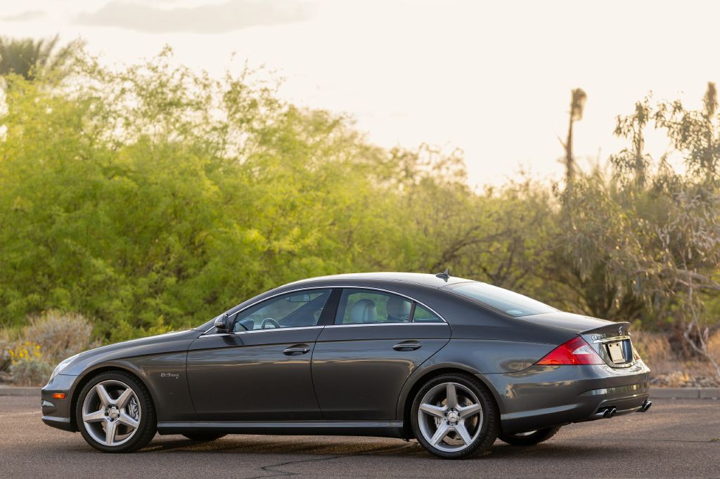 2007 Mercedes-Benz CLS-Class Image 230