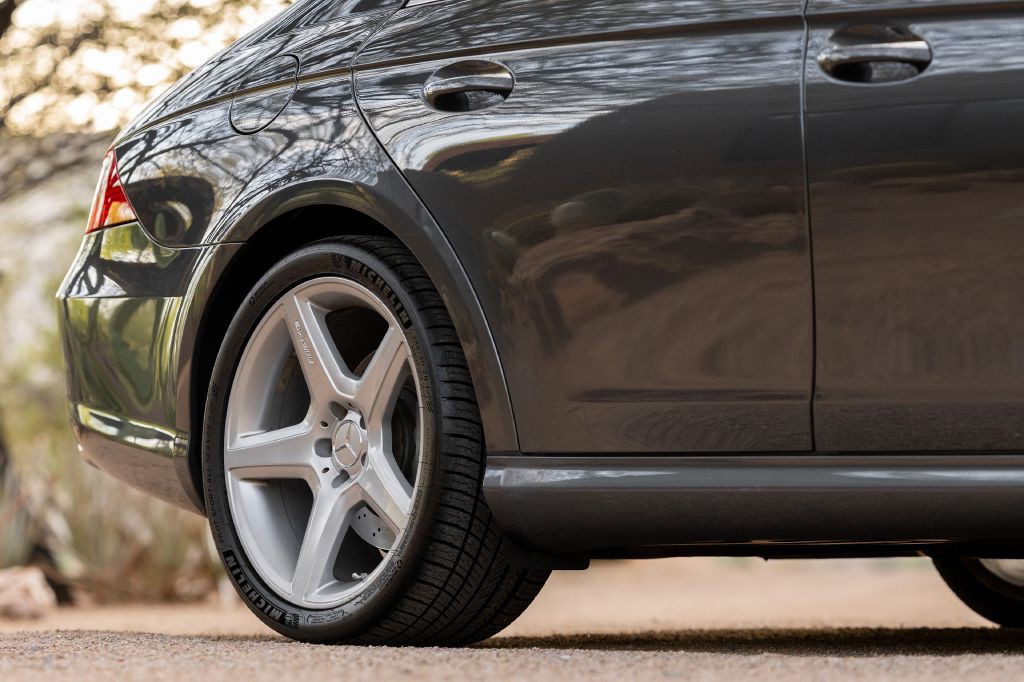2007 Mercedes-Benz CLS-Class Image 240