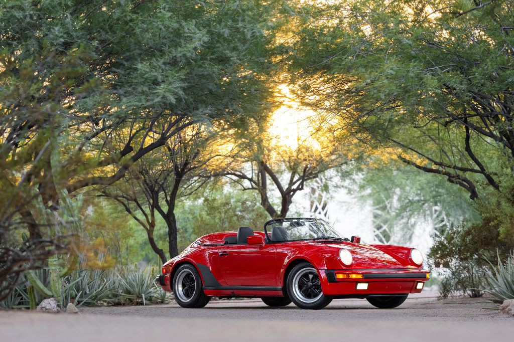 1989 Porsche 911 Image 2