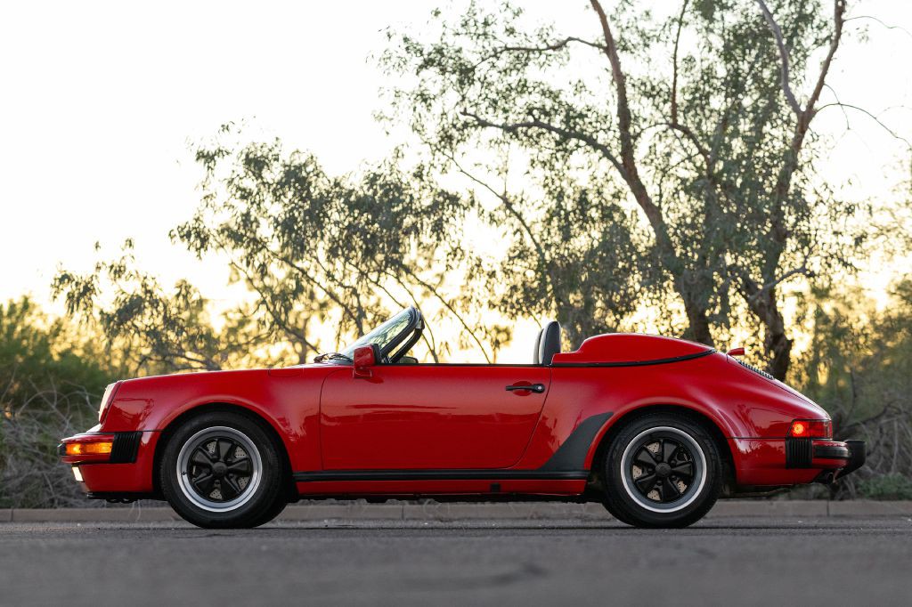 1989 Porsche 911 Image 34