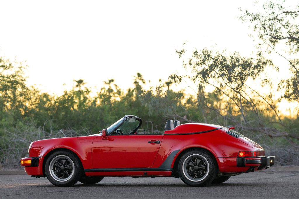 1989 Porsche 911 Image 35