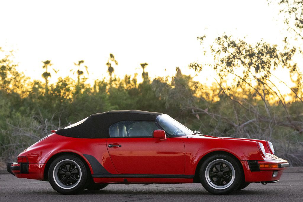 1989 Porsche 911 Image 36