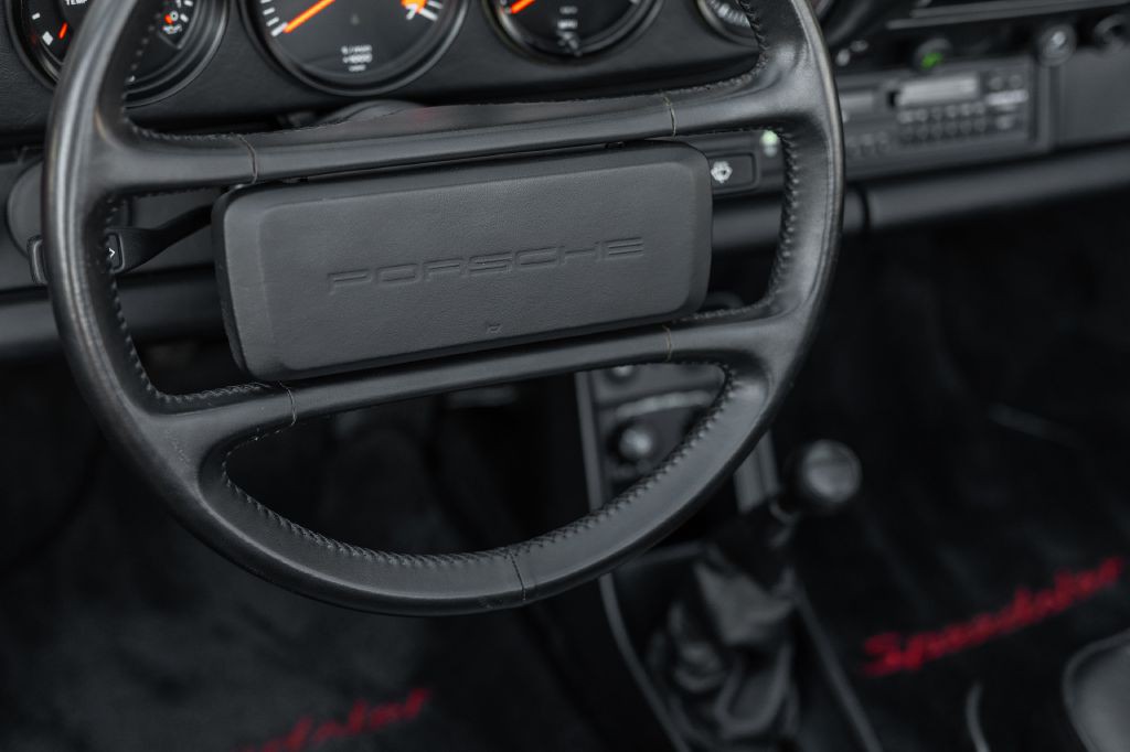 1989 Porsche 911 Image 115