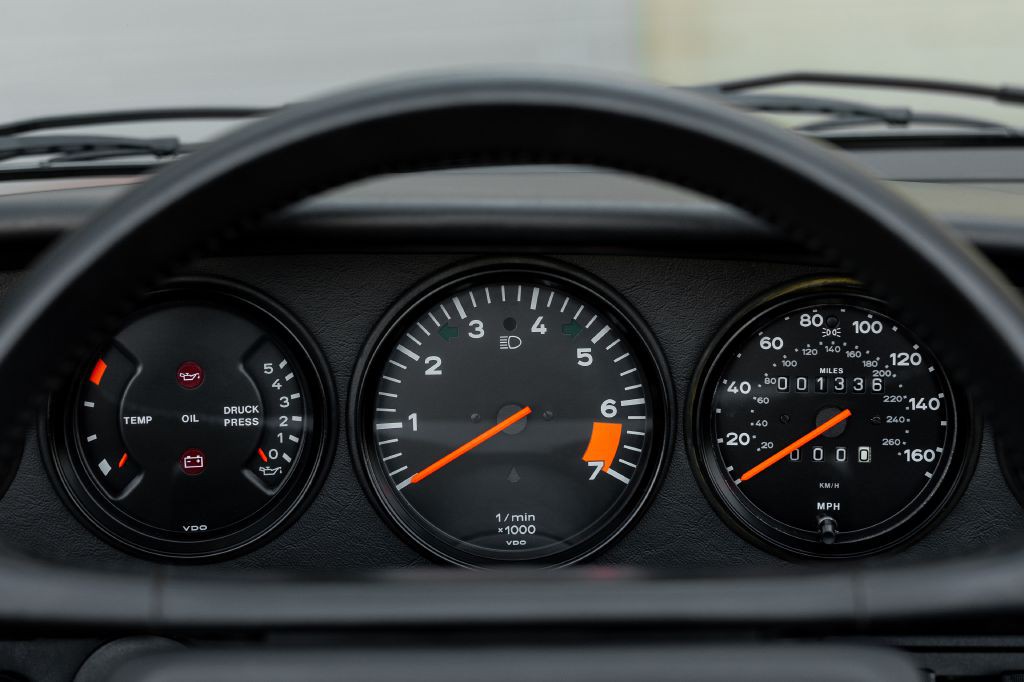 1989 Porsche 911 Image 120