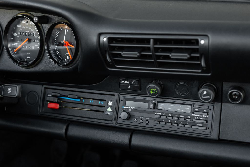 1989 Porsche 911 Image 134