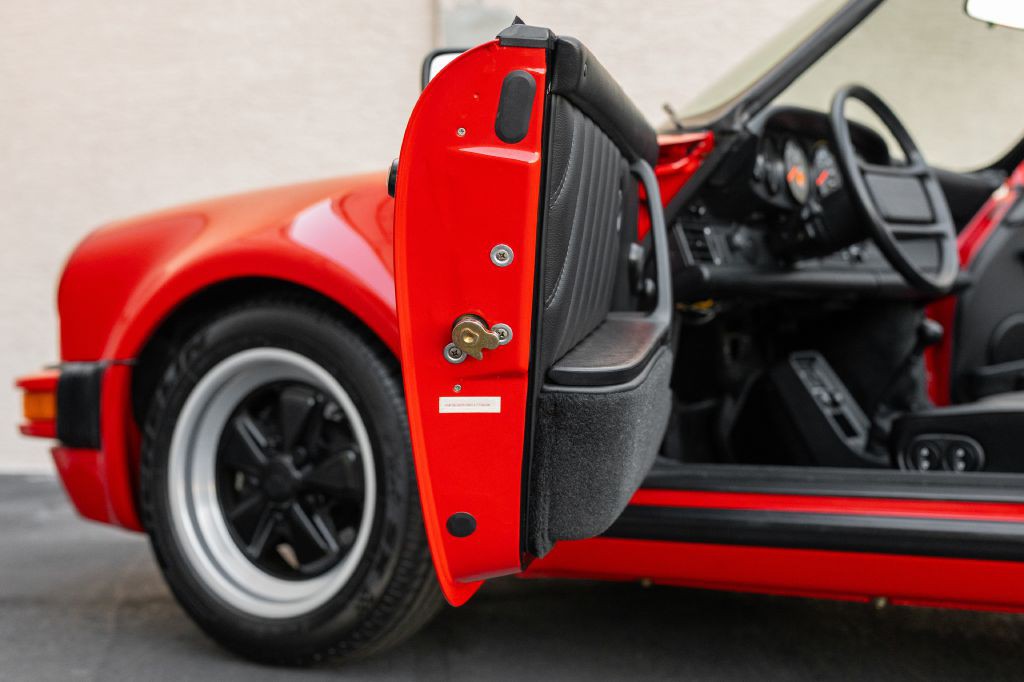 1989 Porsche 911 Image 158