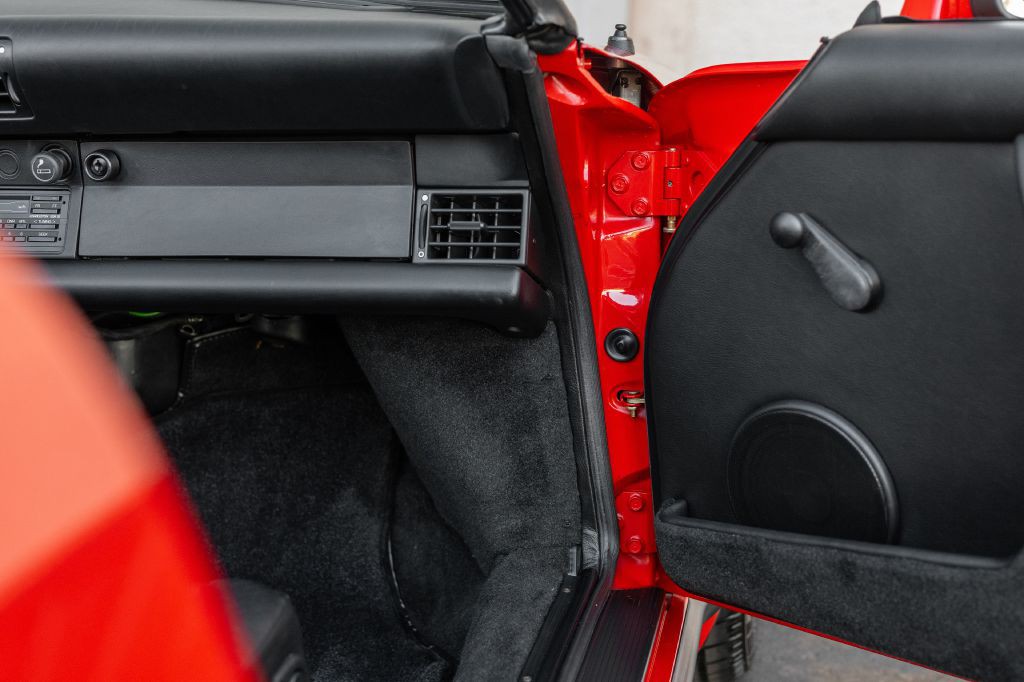 1989 Porsche 911 Image 160