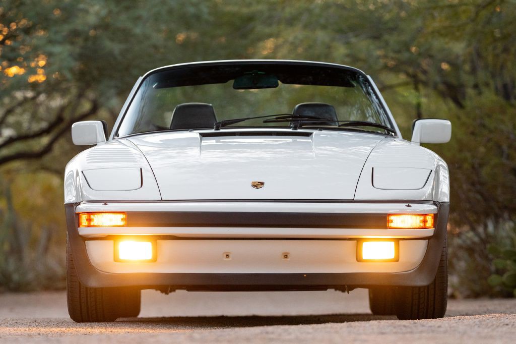 1989 Porsche 911 Image 8