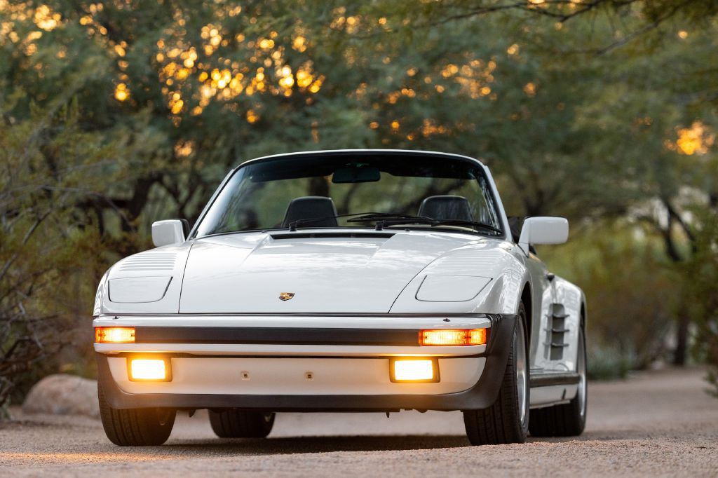 1989 Porsche 911 Image 9