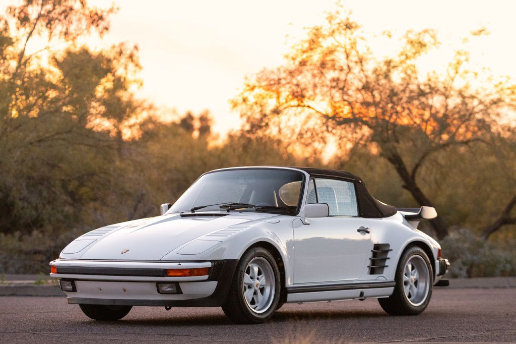 1989 Porsche 911 Image 24