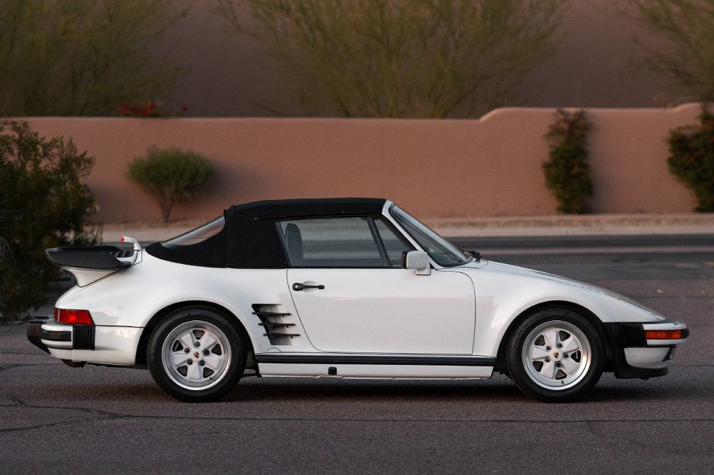 1989 Porsche 911 Image 27