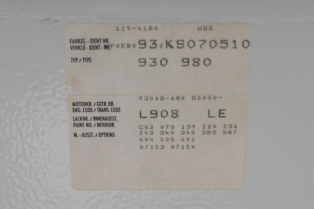 1989 Porsche 911 Image 44