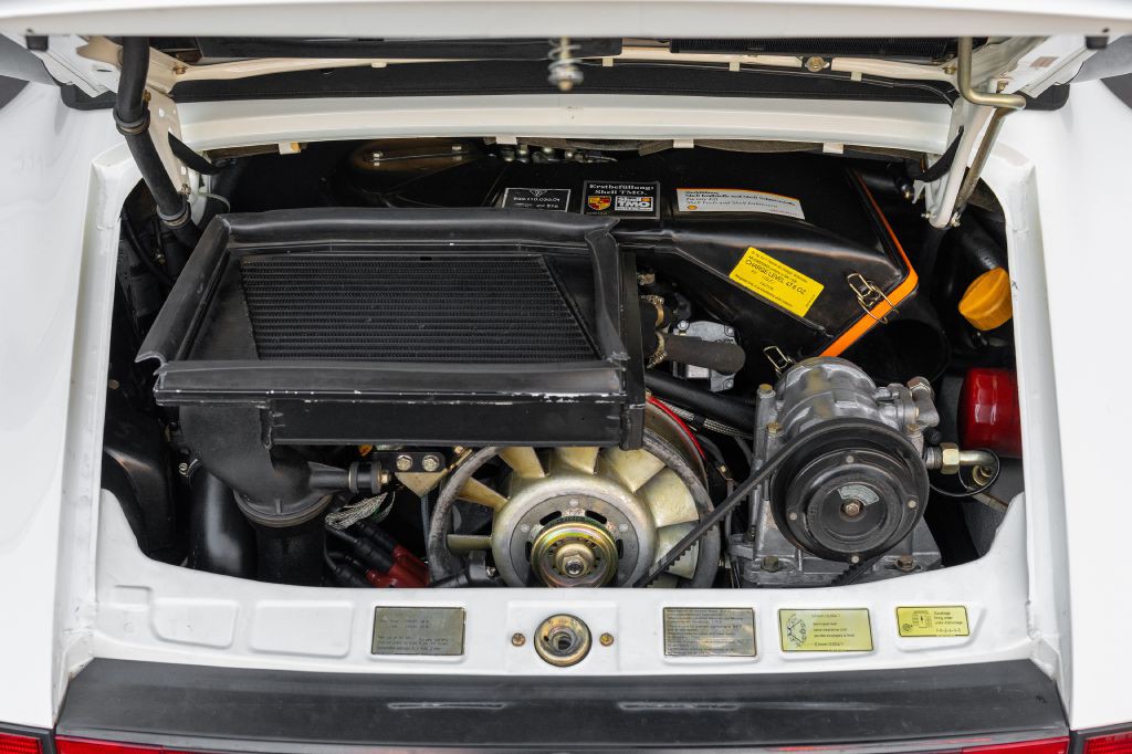 1989 Porsche 911 Image 58