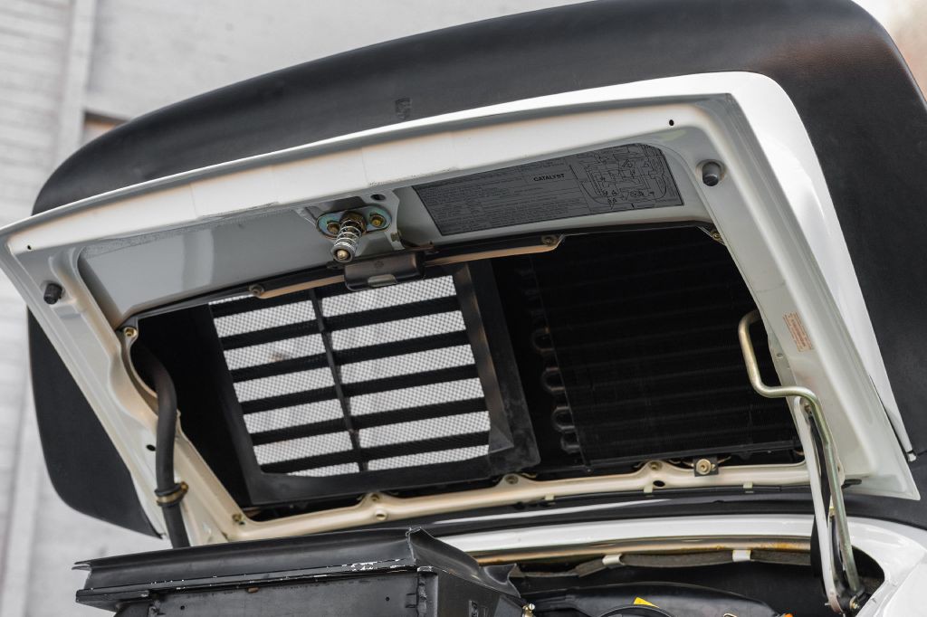 1989 Porsche 911 Image 66