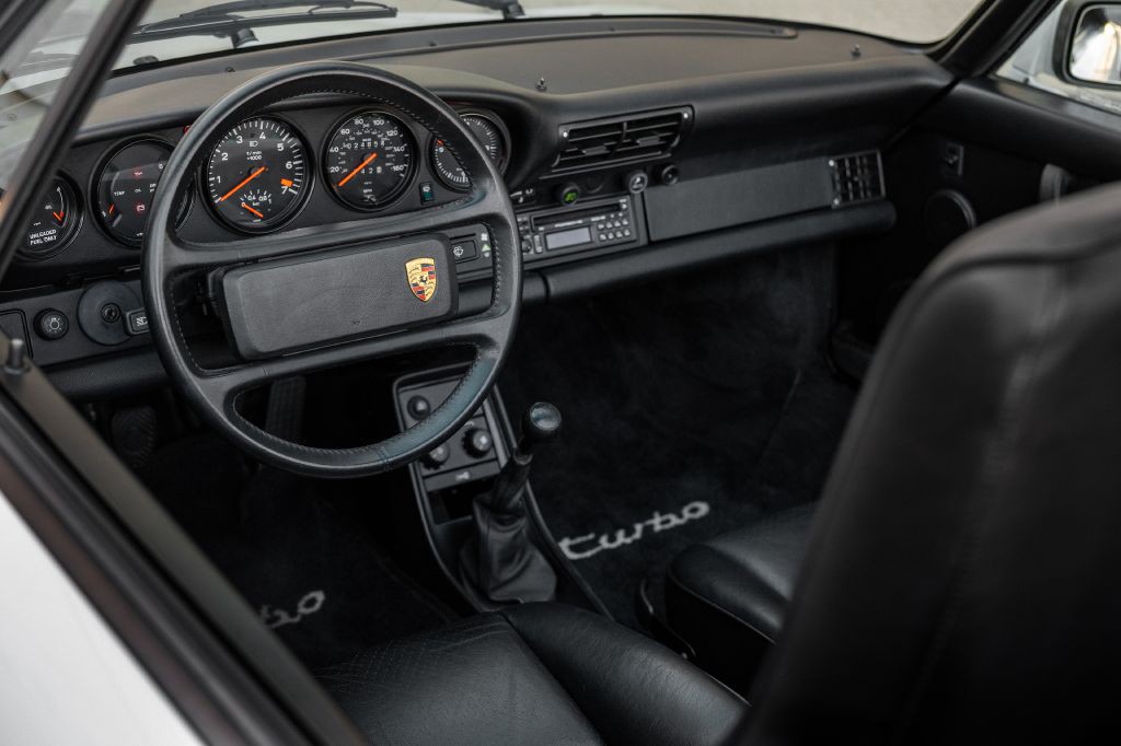 1989 Porsche 911 Image 70