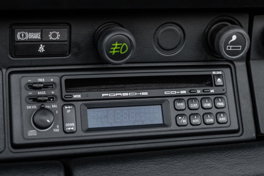 1989 Porsche 911 Image 78