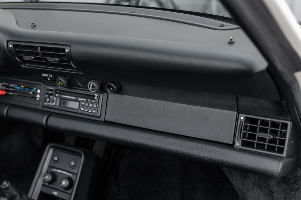 1989 Porsche 911 Image 88