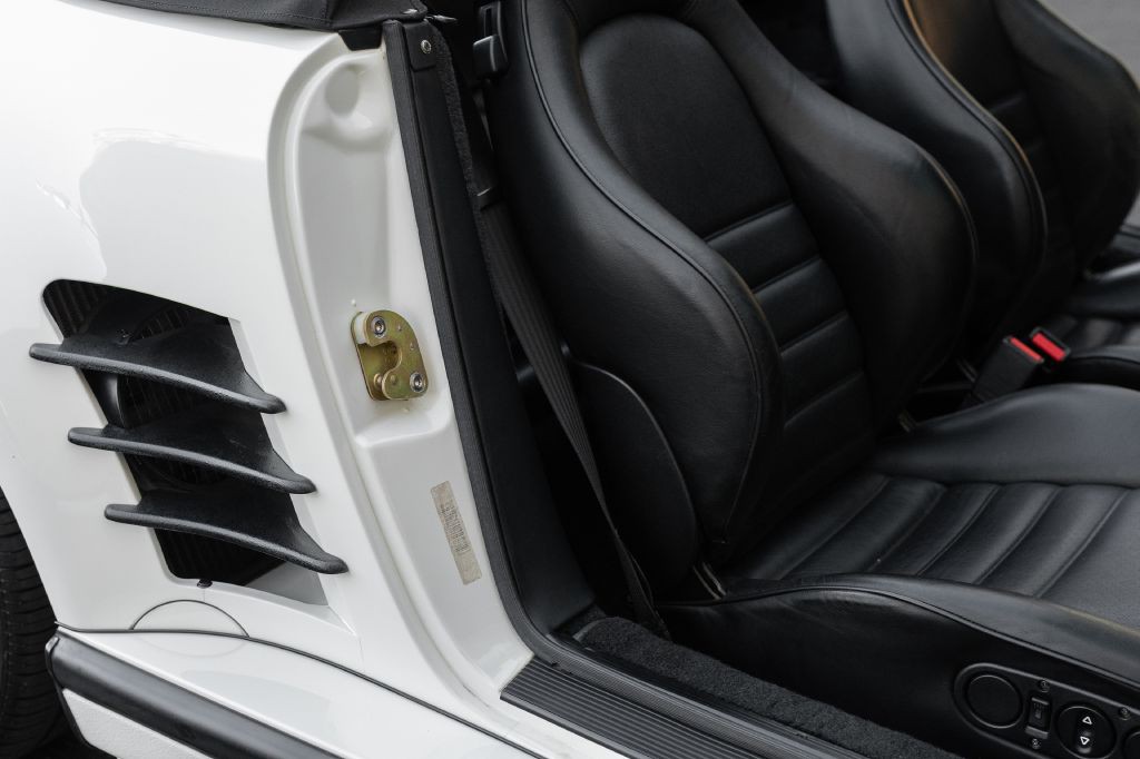 1989 Porsche 911 Image 98