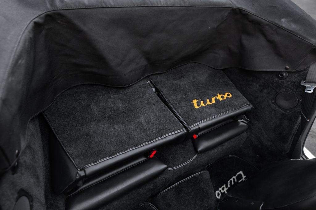 1989 Porsche 911 Image 109