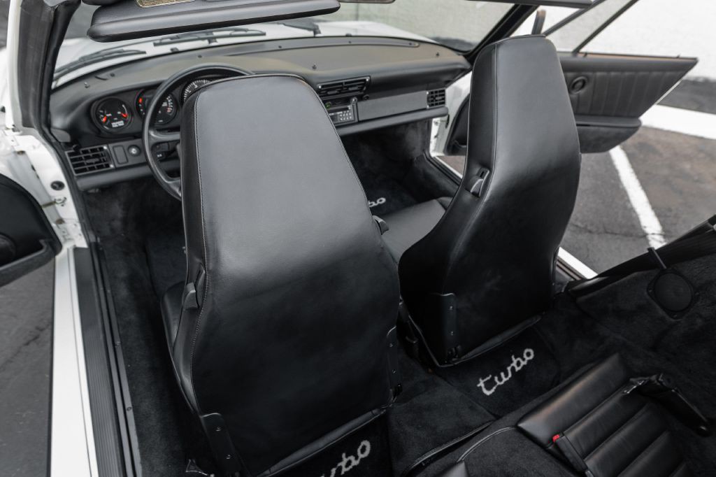 1989 Porsche 911 Image 112