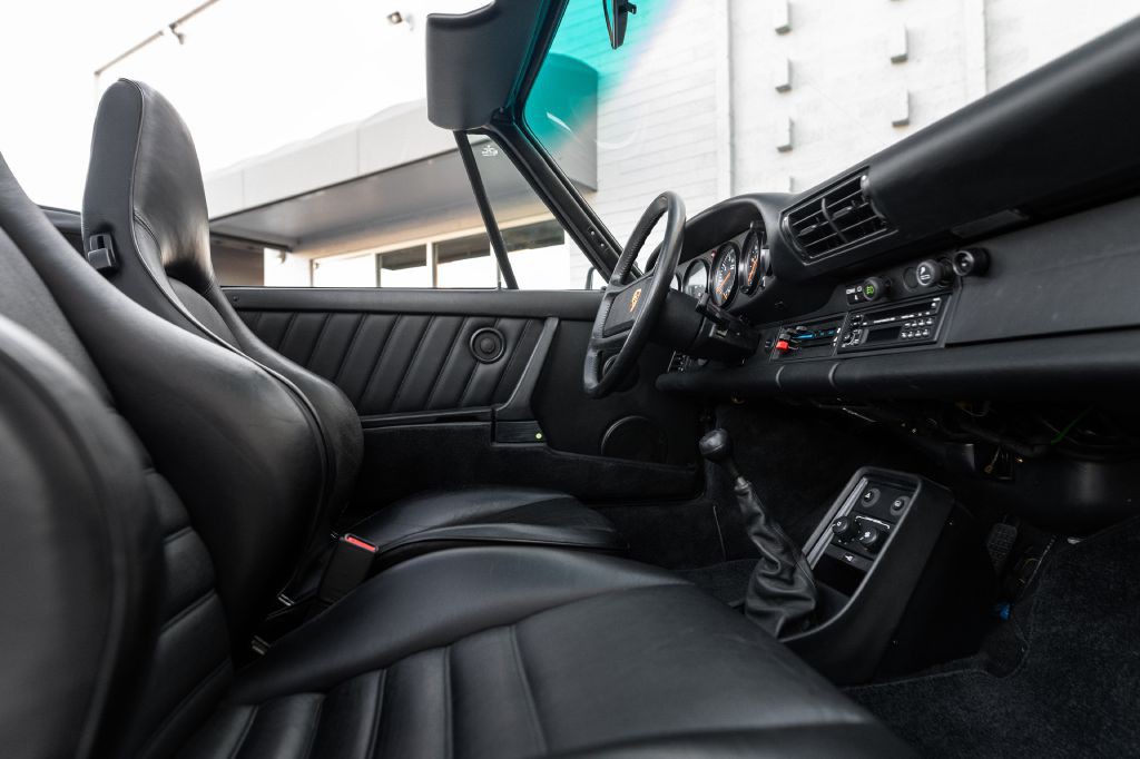 1989 Porsche 911 Image 116