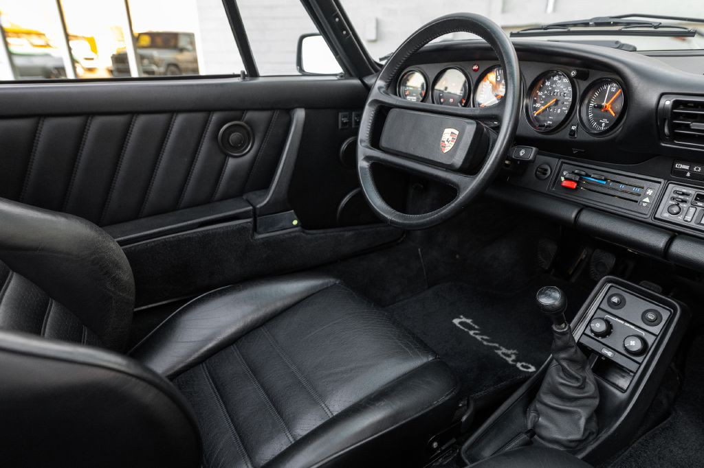 1989 Porsche 911 Image 117