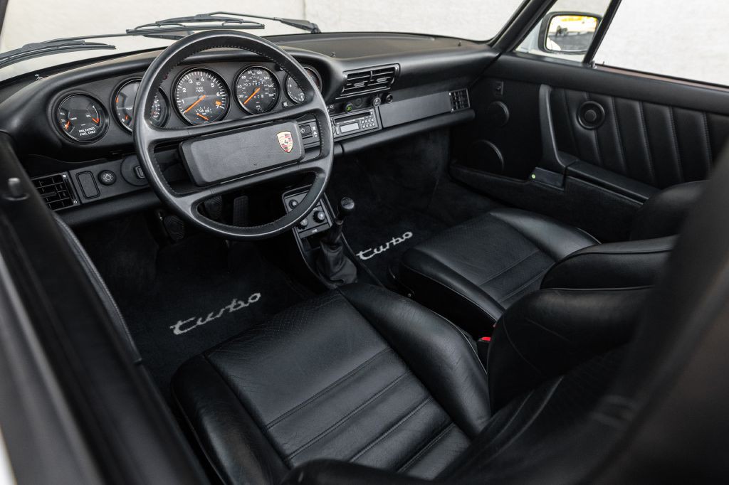 1989 Porsche 911 Image 119