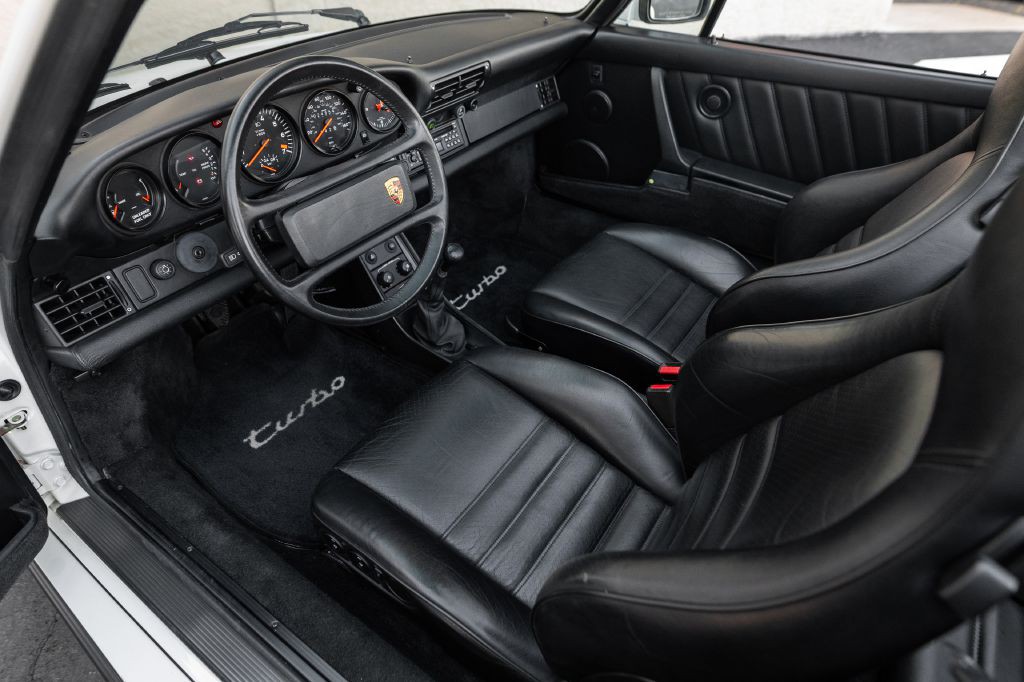 1989 Porsche 911 Image 121