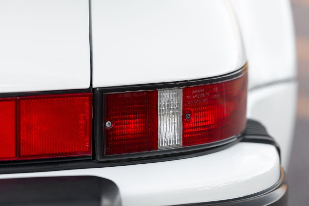 1989 Porsche 911 Image 157