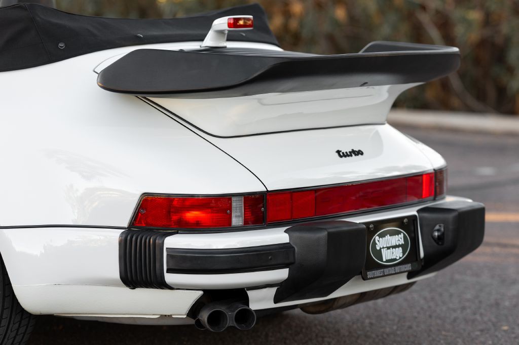 1989 Porsche 911 Image 161