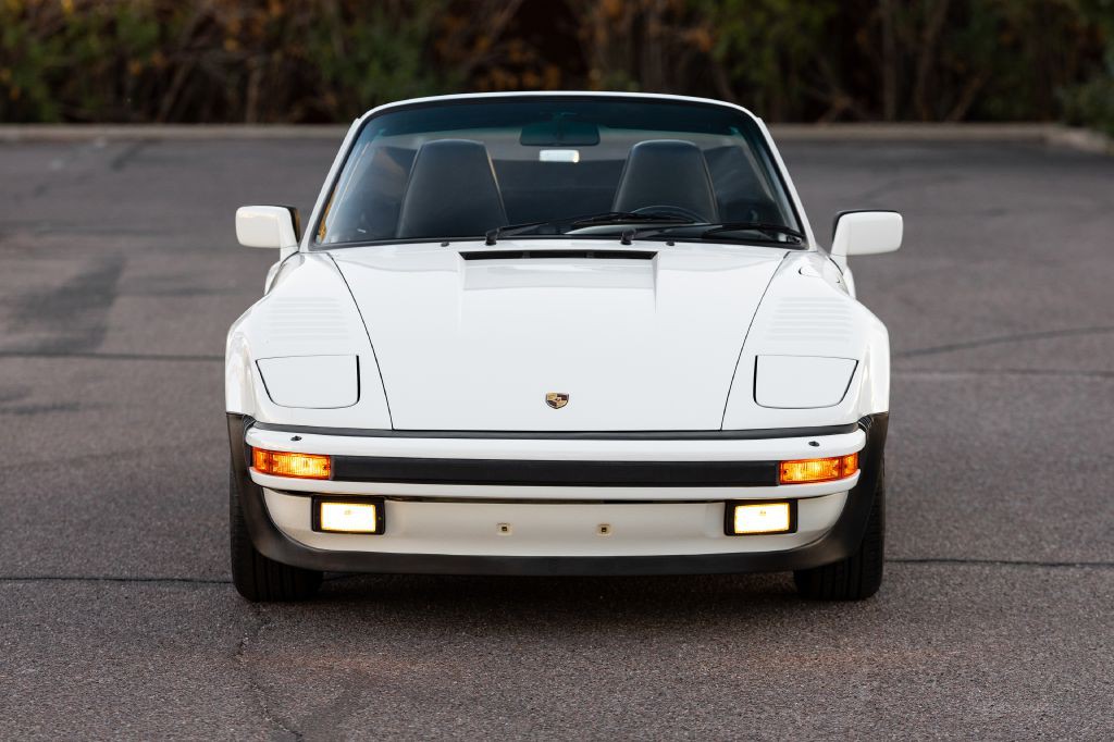 1989 Porsche 911 Image 196