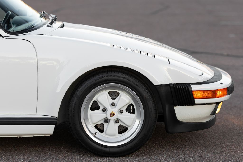 1989 Porsche 911 Image 208