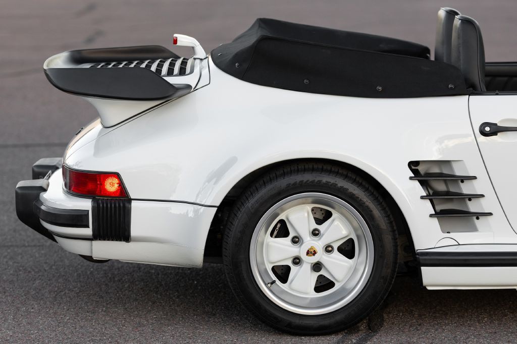 1989 Porsche 911 Image 209