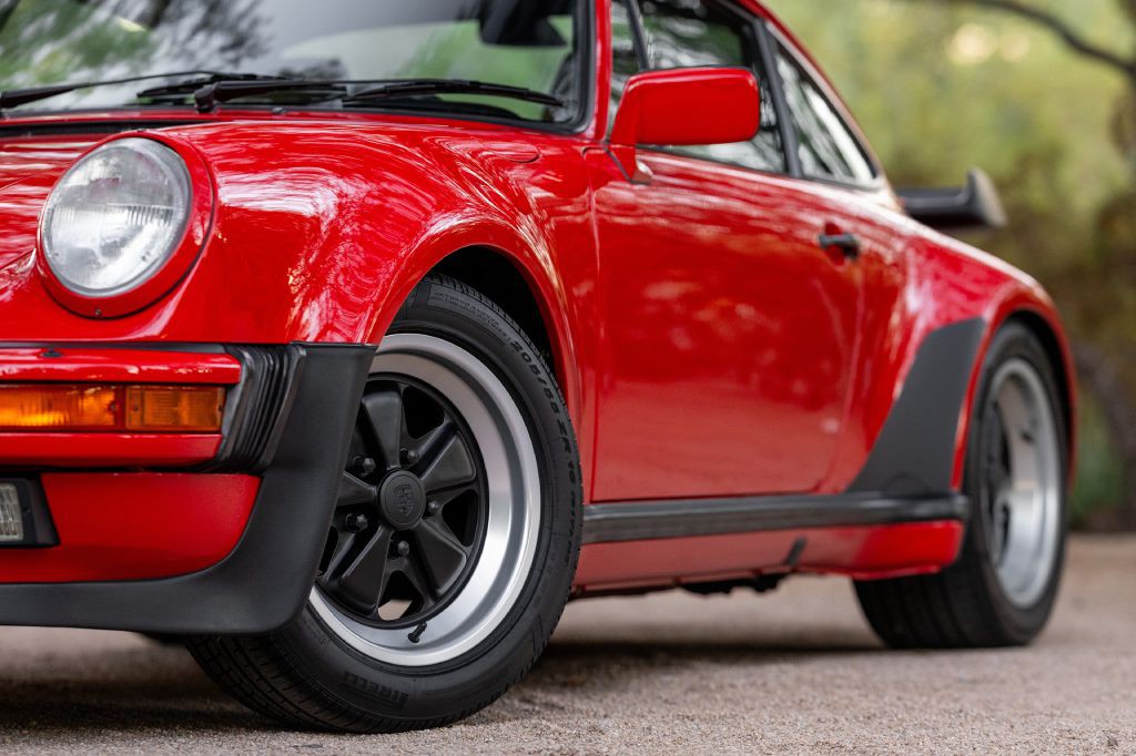 1989 Porsche 911 Image 5
