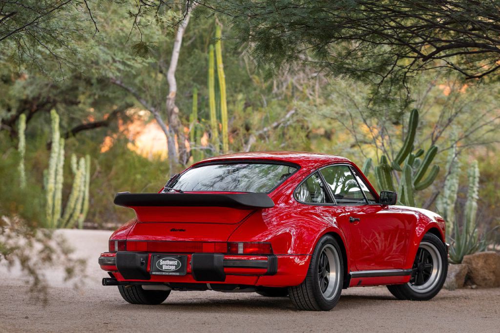1989 Porsche 911 Image 7