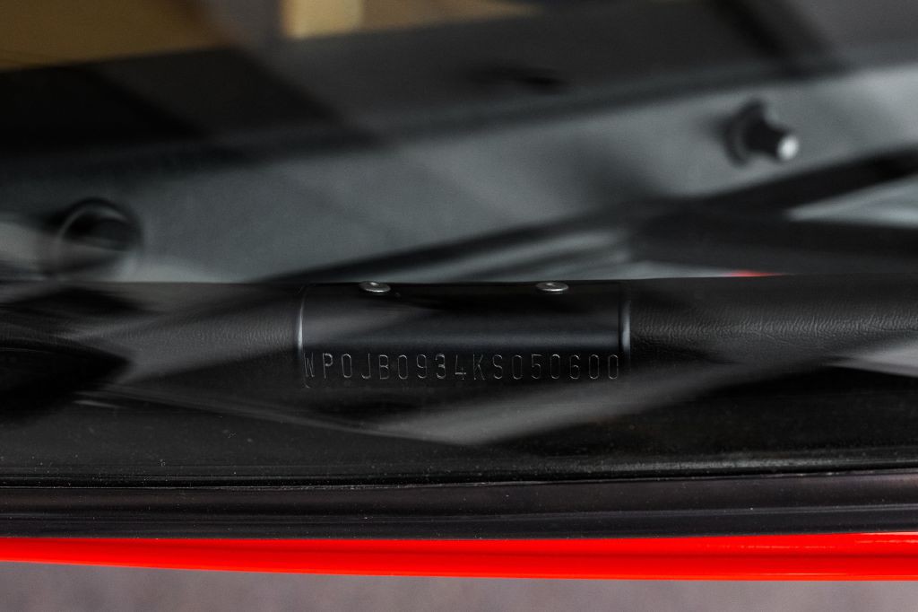 1989 Porsche 911 Image 8