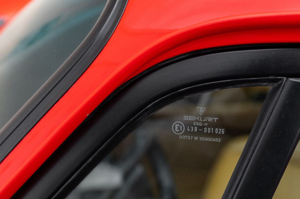 1989 Porsche 911 Image 14