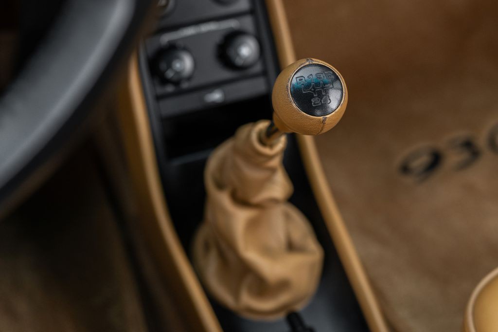 1989 Porsche 911 Image 26