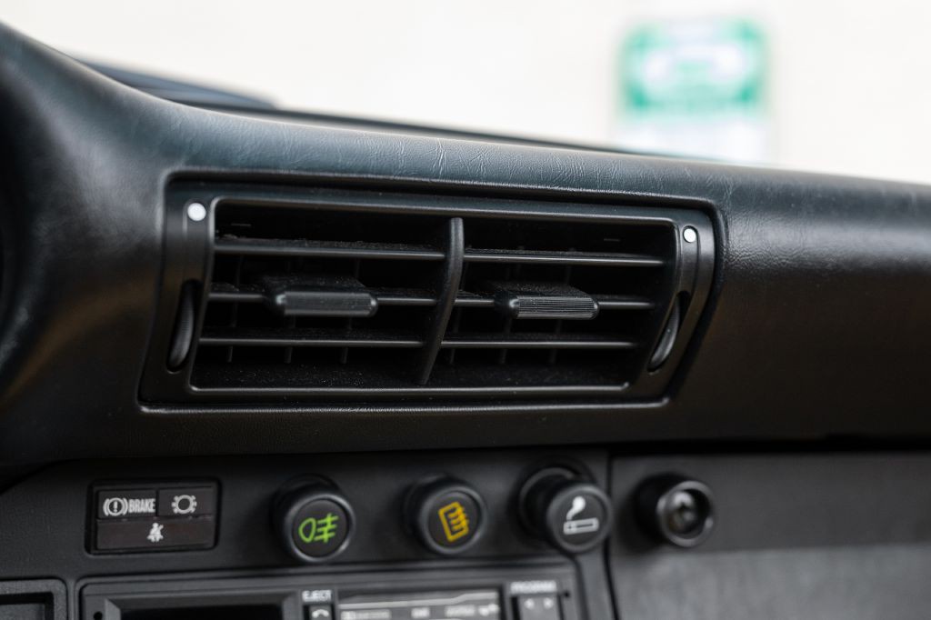 1989 Porsche 911 Image 29