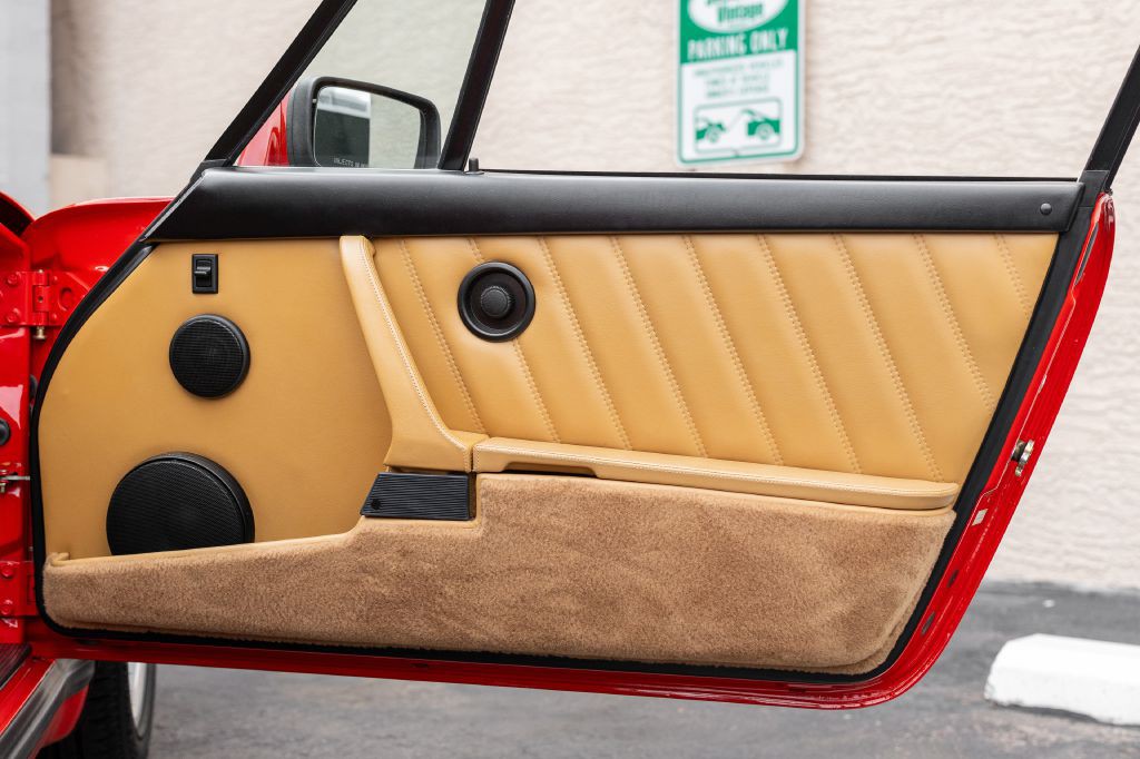 1989 Porsche 911 Image 57