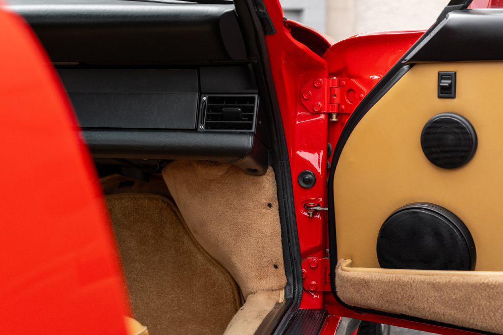 1989 Porsche 911 Image 58