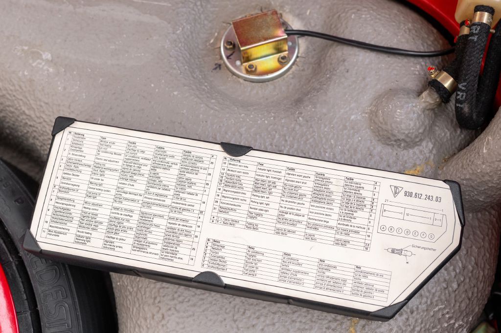 1989 Porsche 911 Image 77